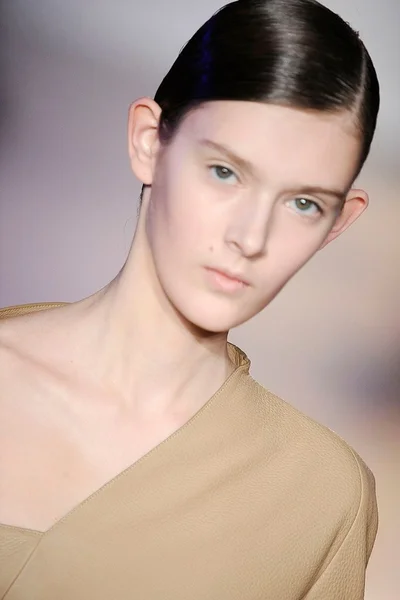 Look 94